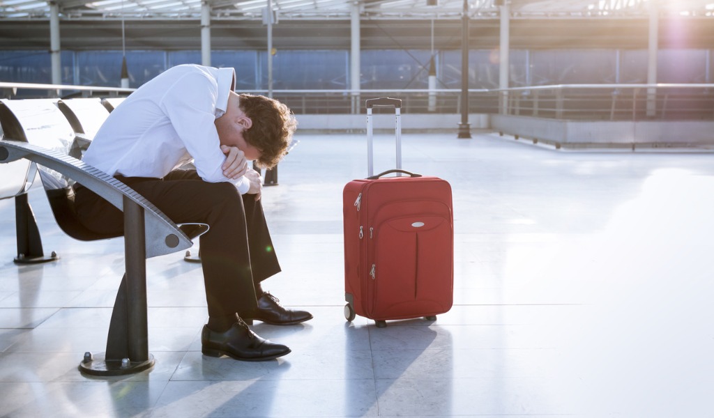 volo cancellato, aereo aeroporto